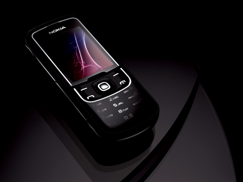  2  Nokia          Nokia Luna 8600