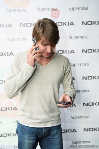  198  :   Nokia Supernova